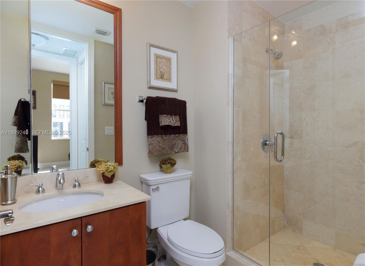 1607 Ponce De Leon Blvd, Unit 12E, Coral Gables, FL 33134 Photo