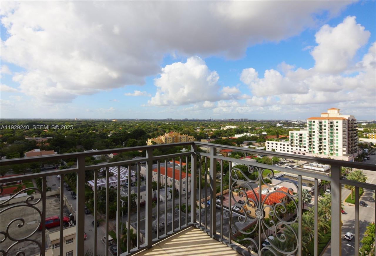 1607 Ponce De Leon Blvd, Unit 12E, Coral Gables, FL 33134 Photo