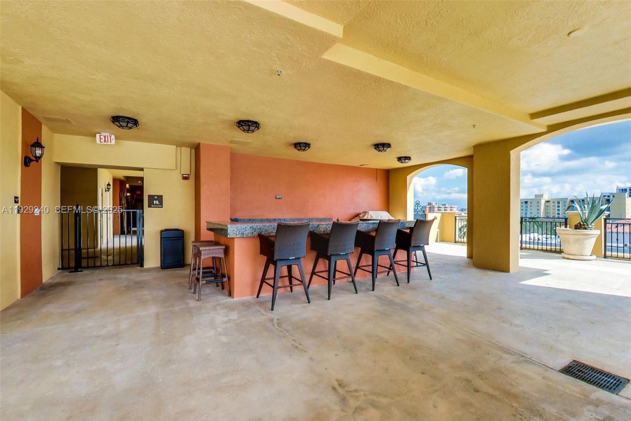 1607 Ponce De Leon Blvd, Unit 12E, Coral Gables, FL 33134 Photo