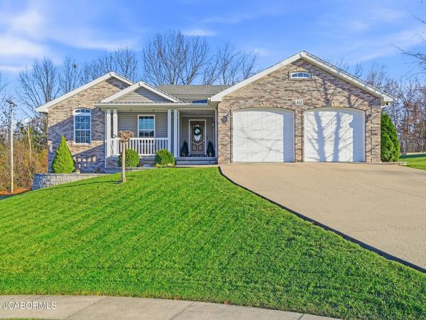 415 SPRING AVENUE, Holts Summit, MO 65043