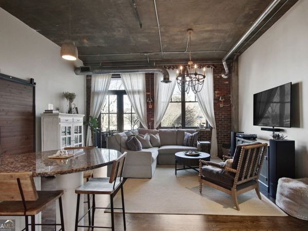 3235 Roswell Road NE, Unit 520, Atlanta, GA 30305