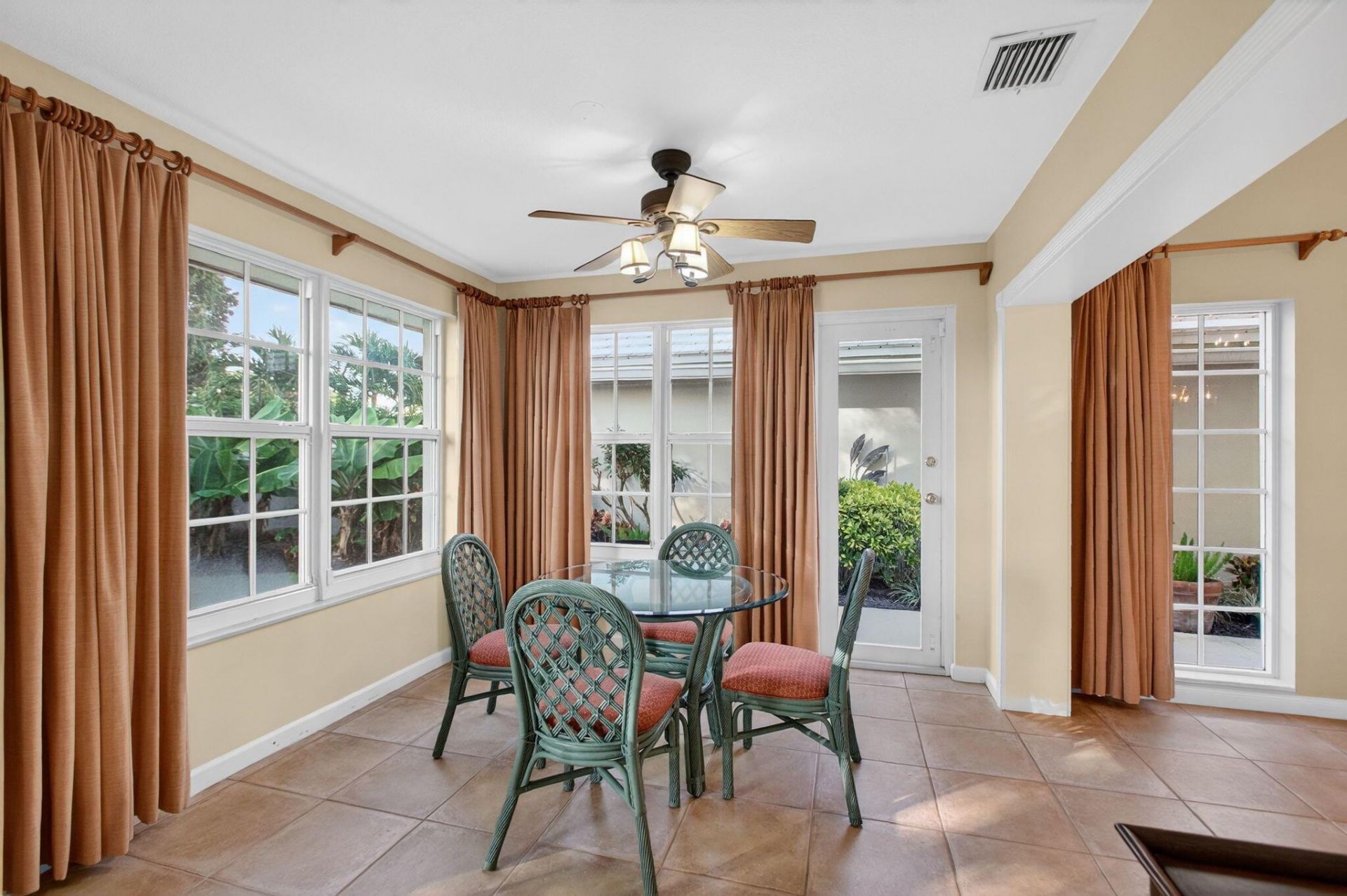 1415 Wilderness Road, West Palm Beach, FL 33409 Photo