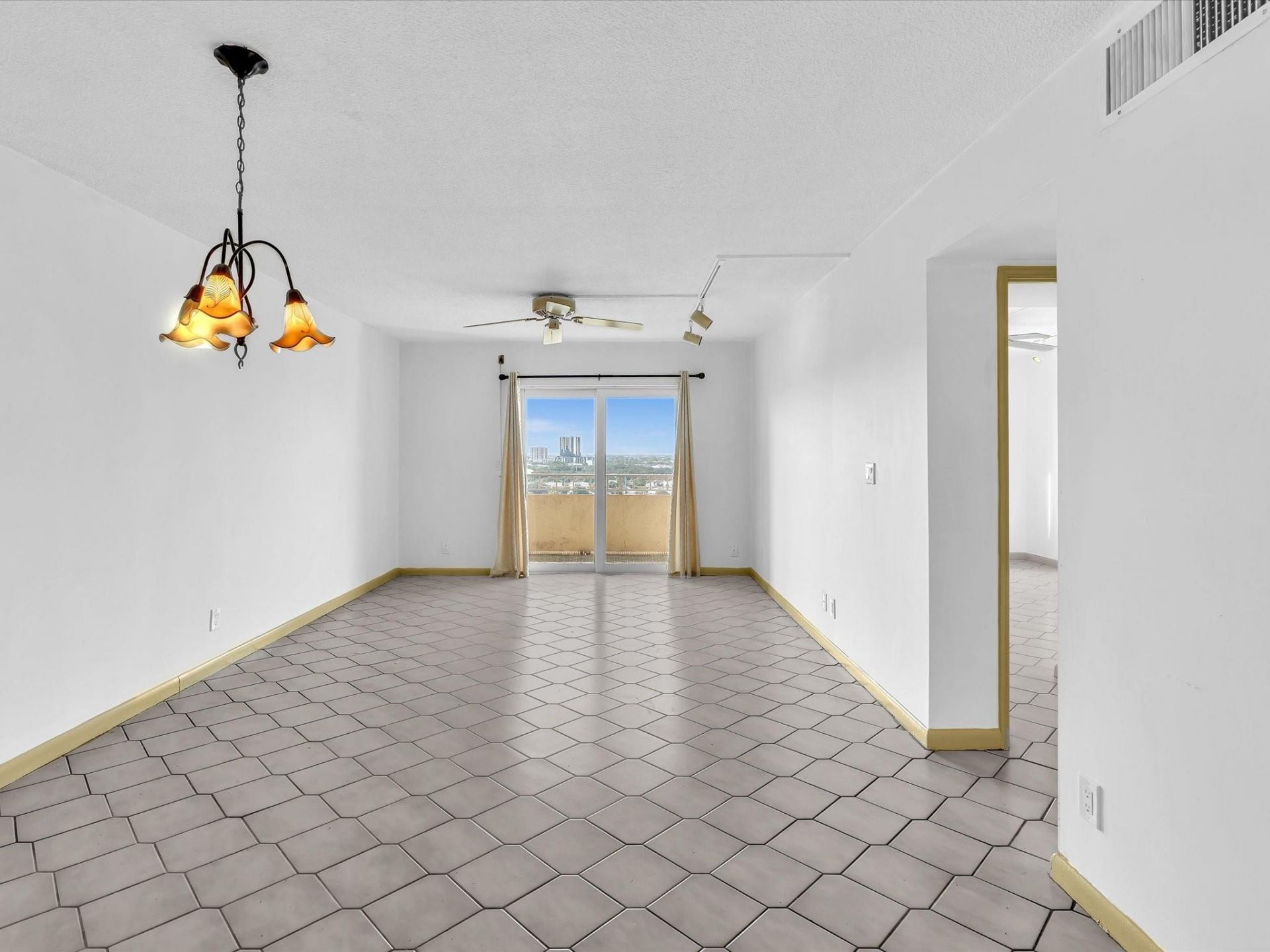 900 NE 18th Avenue, Unit 1404, Fort Lauderdale, FL 33304 Photo