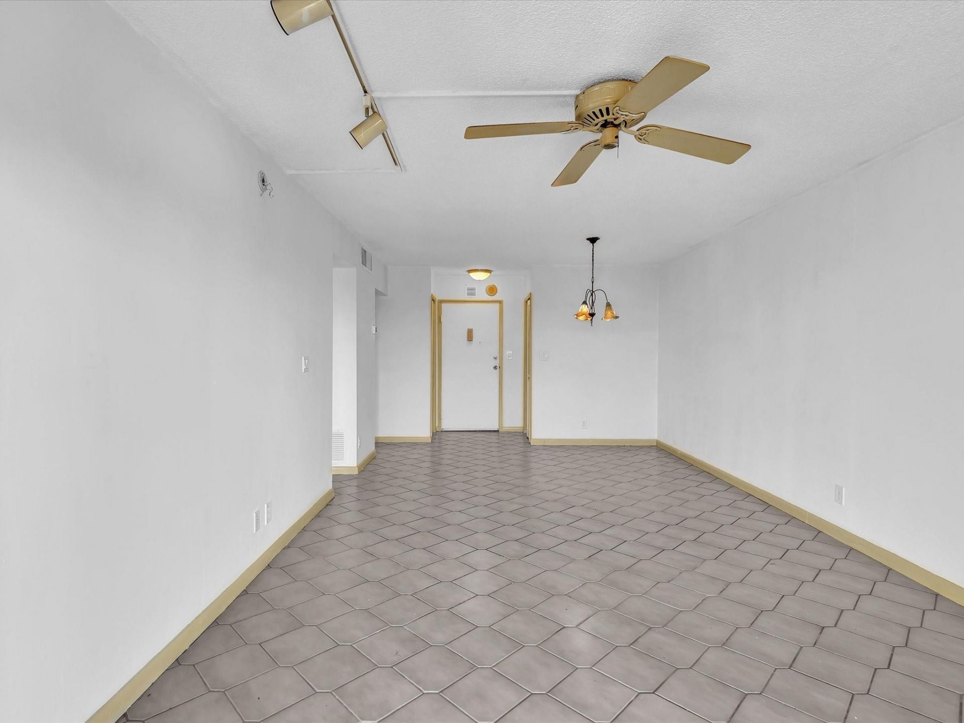 900 NE 18th Avenue, Unit 1404, Fort Lauderdale, FL 33304 Photo