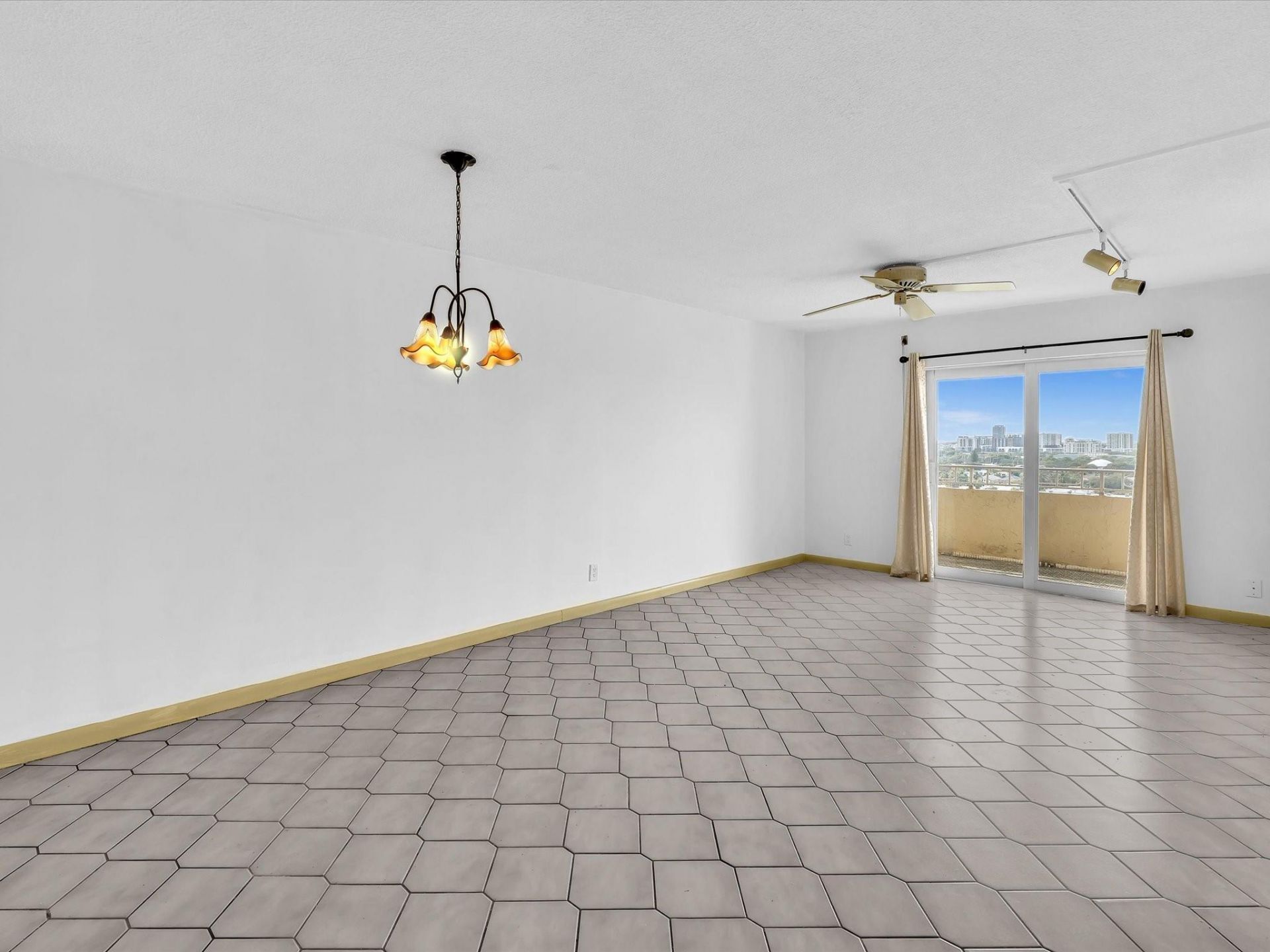 900 NE 18th Avenue, Unit 1404, Fort Lauderdale, FL 33304 Photo