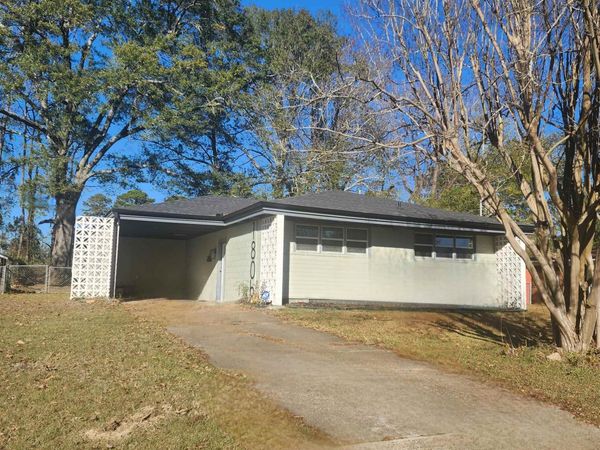 1806 SYLVIA Street, Arkadelphia, AR 71923