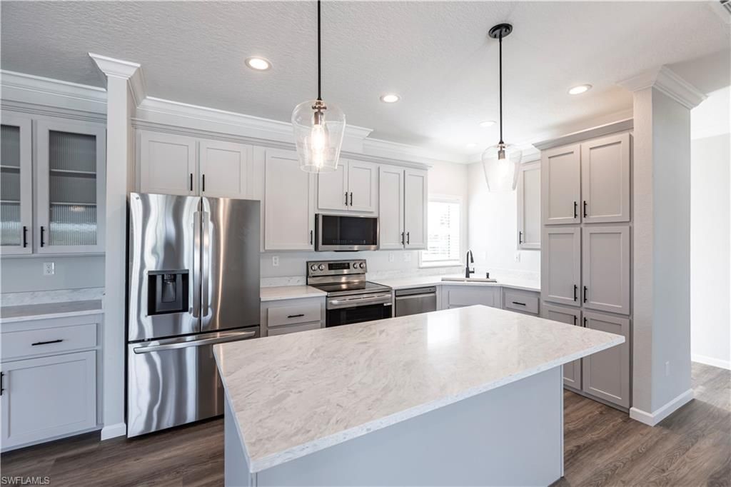 11310 Bougainvillea Ln, Fort Myers Beach, FL 33931 Photo