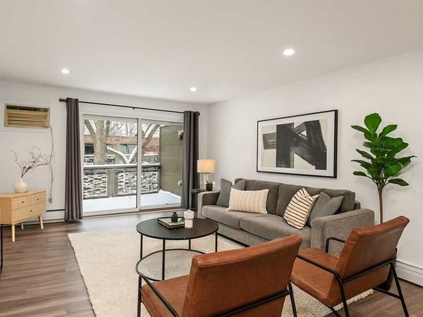 2800 Hamline Avenue N, Unit 332, Roseville, MN 55113