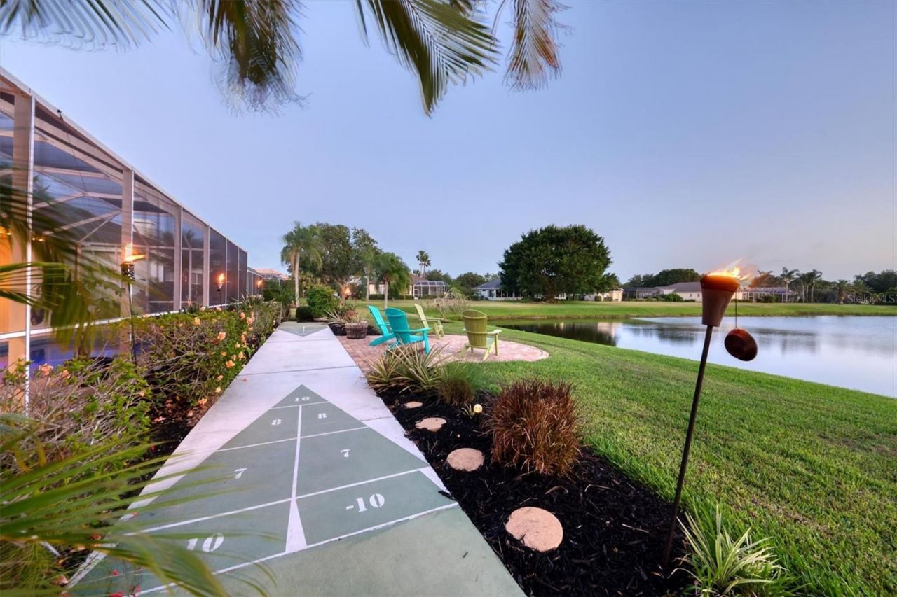 9910 Laurel Valley Avenue Circle, Bradenton, FL 34202 Photo