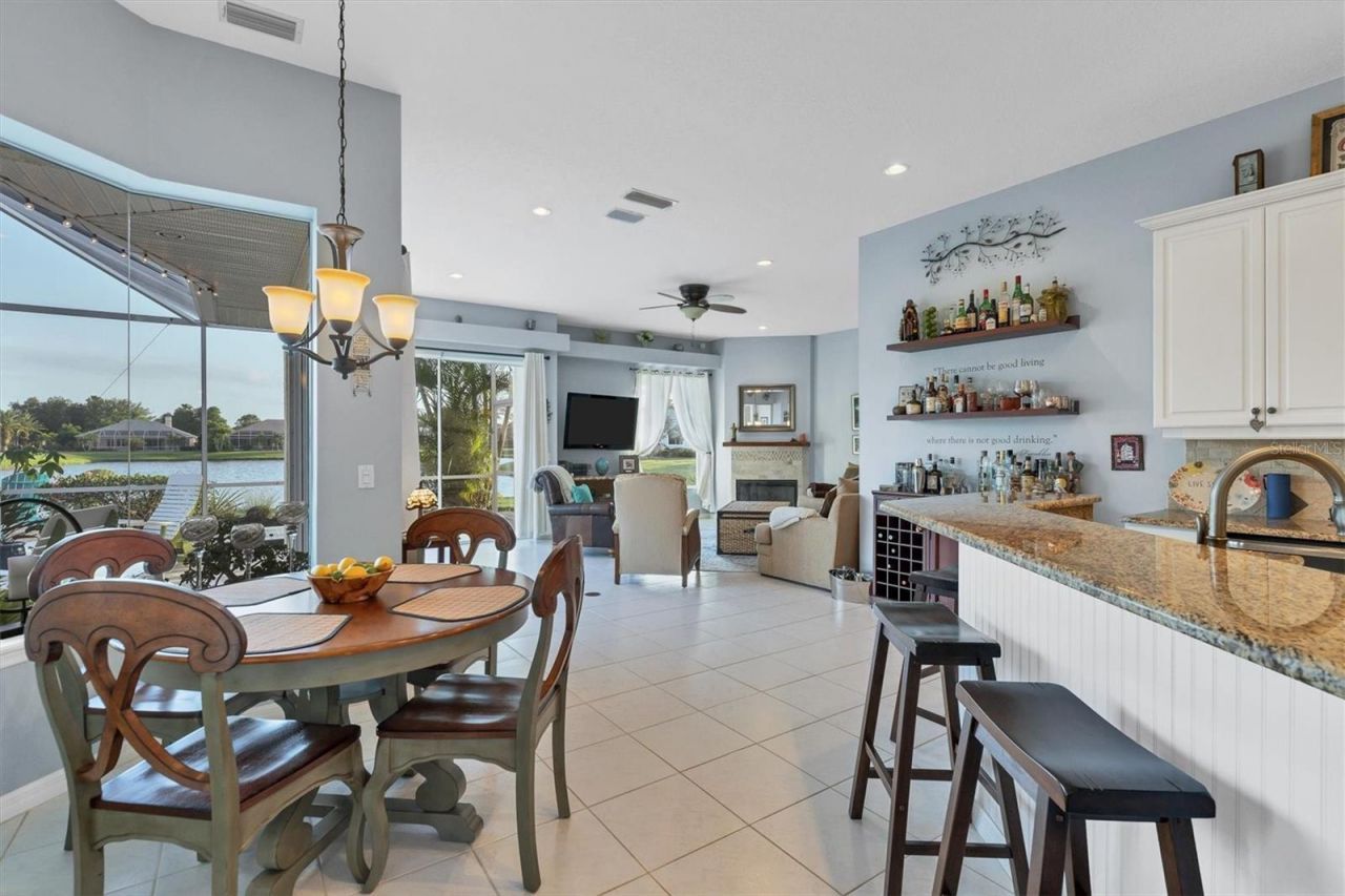 9910 Laurel Valley Avenue Circle, Bradenton, FL 34202 Photo