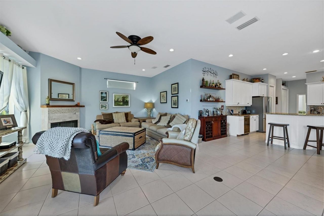 9910 Laurel Valley Avenue Circle, Bradenton, FL 34202 Photo