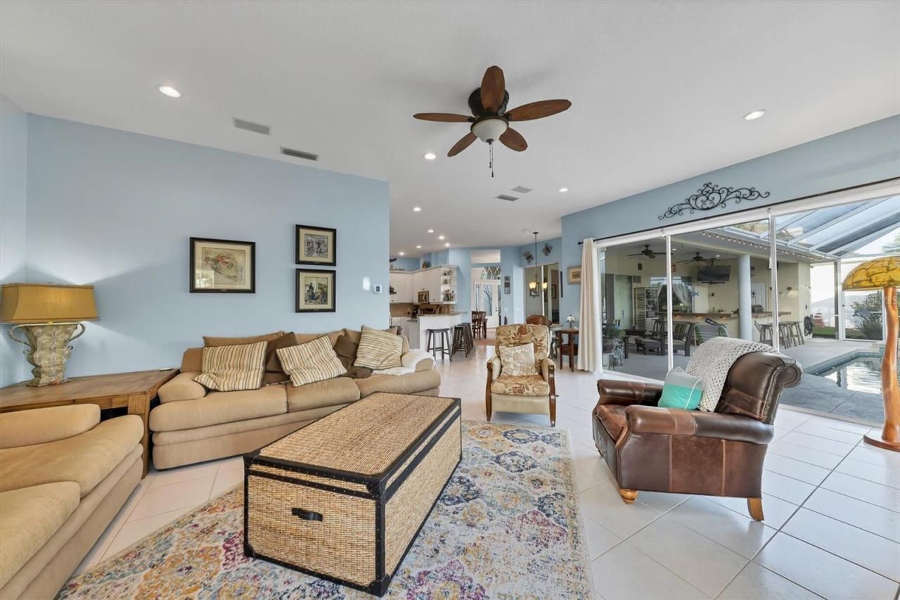 9910 Laurel Valley Avenue Circle, Bradenton, FL 34202 Photo