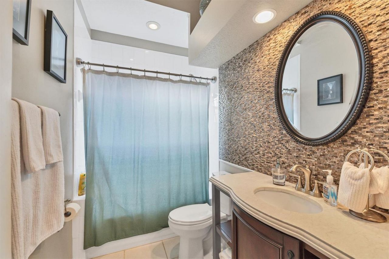 9910 Laurel Valley Avenue Circle, Bradenton, FL 34202 Photo