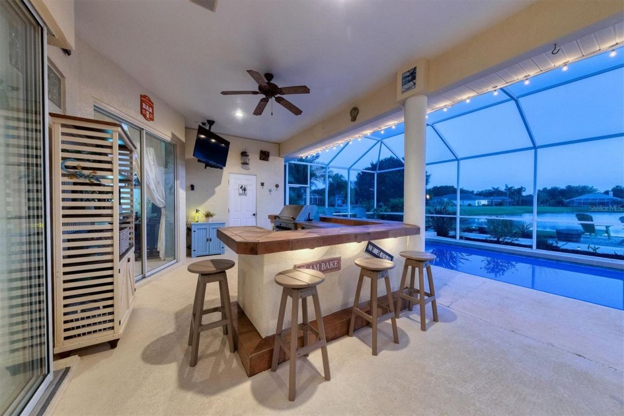 9910 Laurel Valley Avenue Circle, Bradenton, FL 34202 Photo