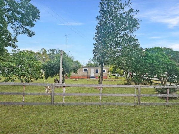 11455 SE HIGHWAY 464C, OCKLAWAHA, FL 32179