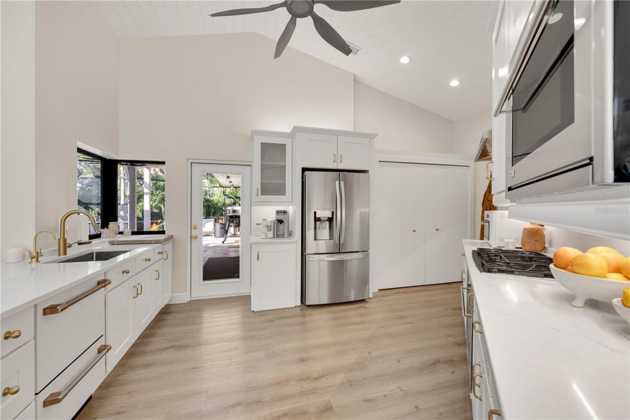 5361 Siesta Ct, Sarasota, FL 34242 Photo