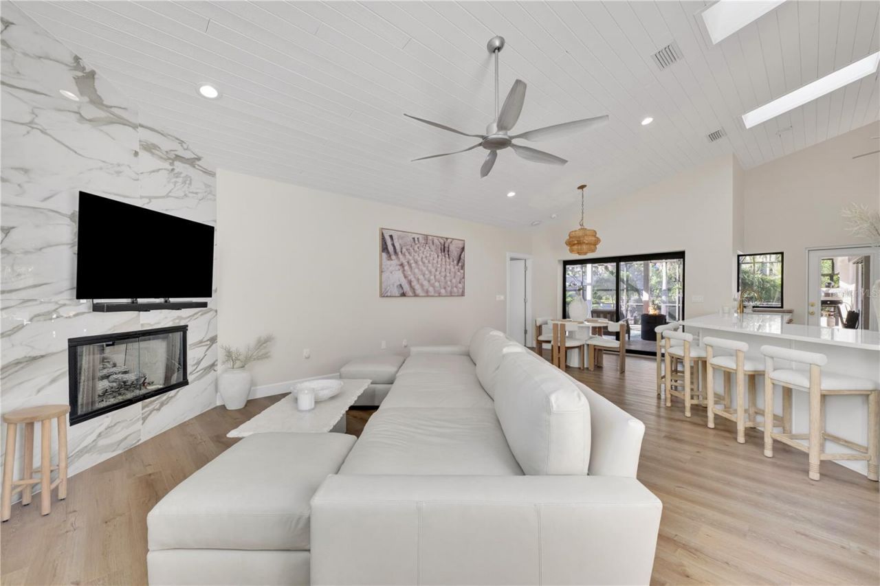 5361 Siesta Ct, Sarasota, FL 34242 Photo