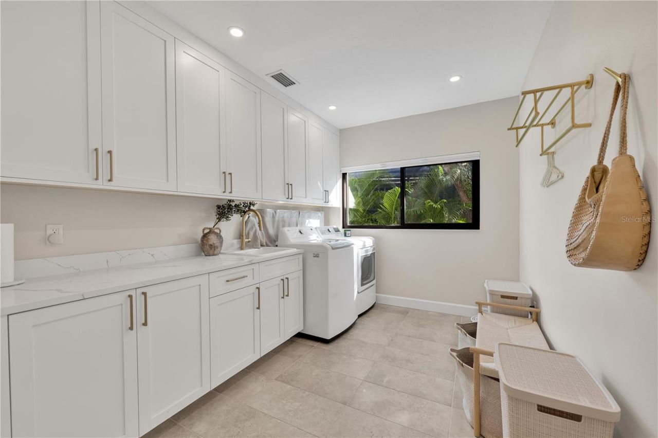 5361 Siesta Ct, Sarasota, FL 34242 Photo