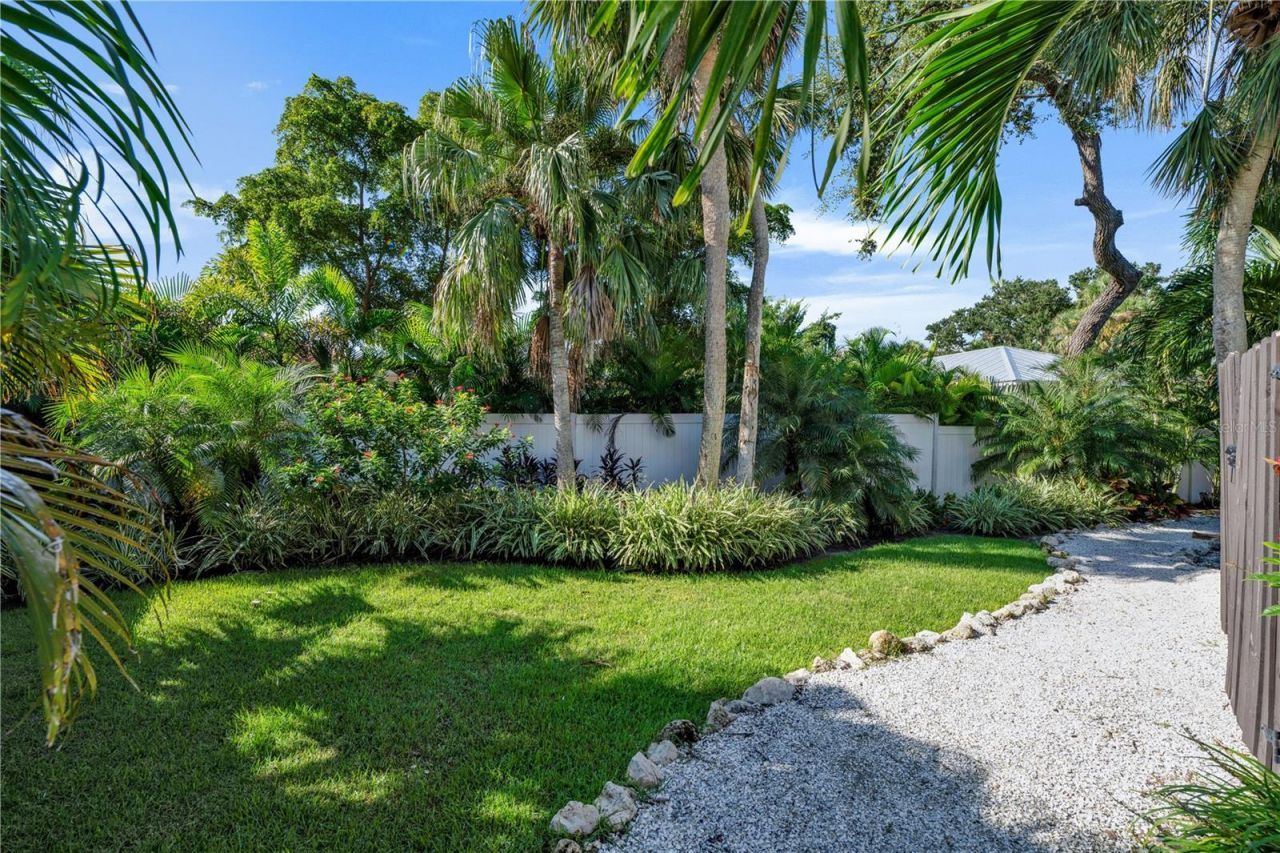 5361 Siesta Ct, Sarasota, FL 34242 Photo