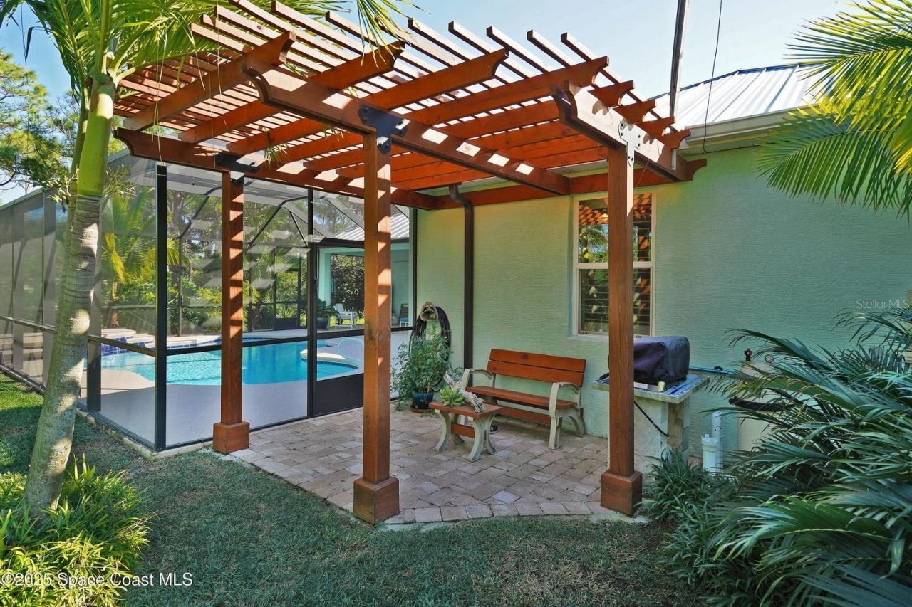 4060 Edisto Drive, Grant, FL 32949 Photo