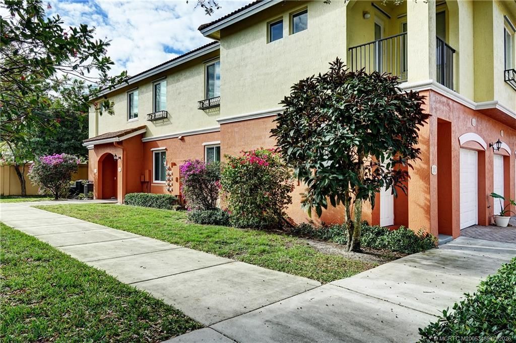 49 SE Sedona Circle, Unit 101, Stuart, FL 34994 Photo