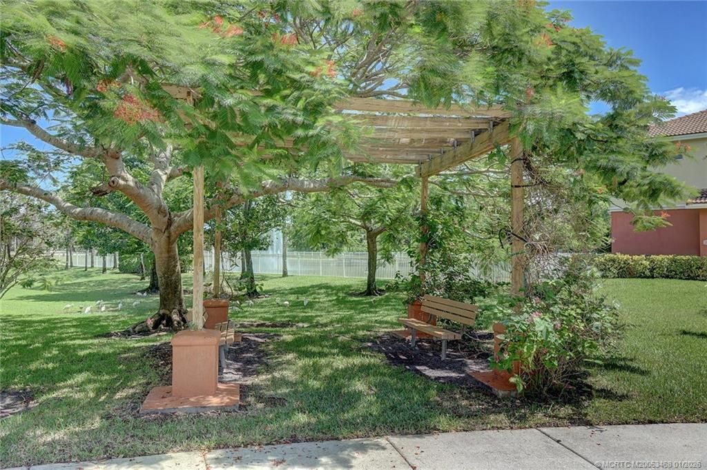 49 SE Sedona Circle, Unit 101, Stuart, FL 34994 Photo