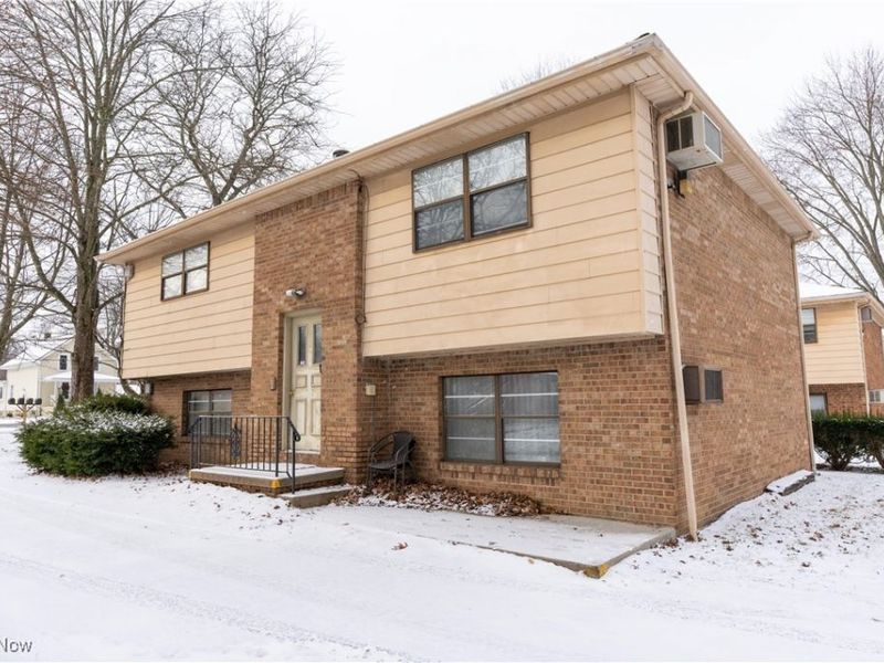 3928/3930 Frederick Street, Youngstown, OH 44515 Photo 1