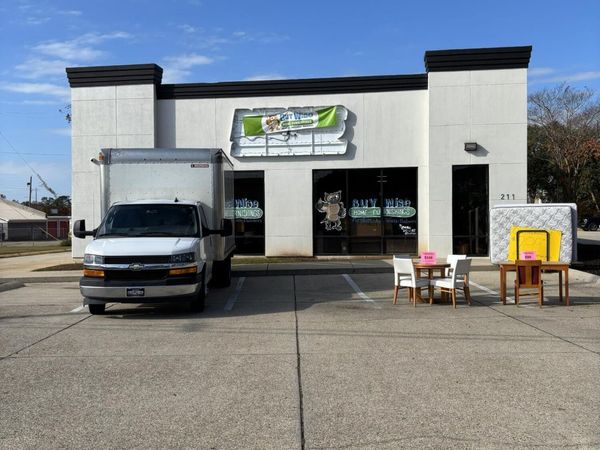 211 Eisenhower Drive, Biloxi, MS 39531