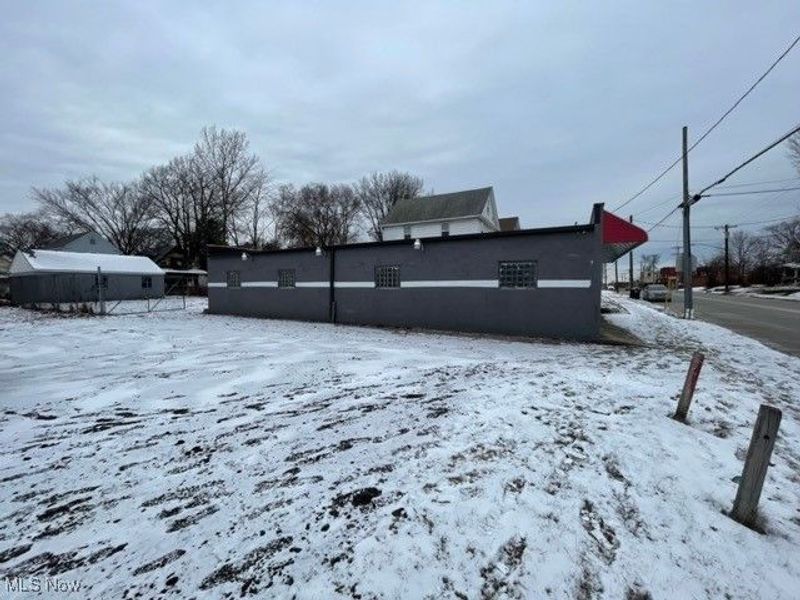 1152 Grant Street, Akron, OH 44301 Photo 2