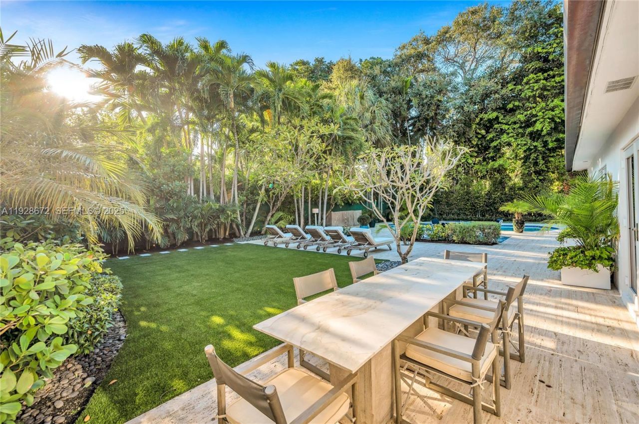 607 Melaleuca Ln, Miami, FL 33137 Photo