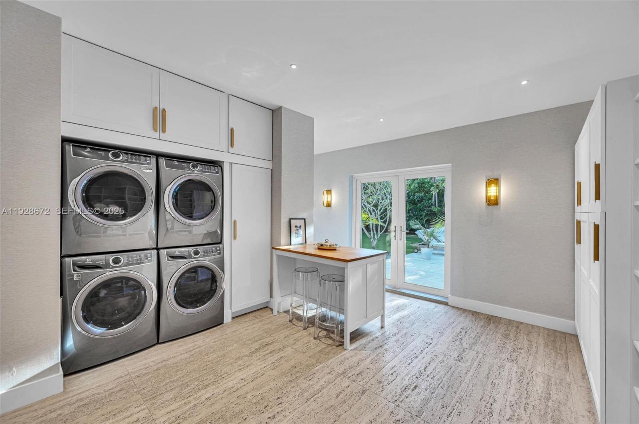 607 Melaleuca Ln, Miami, FL 33137 Photo