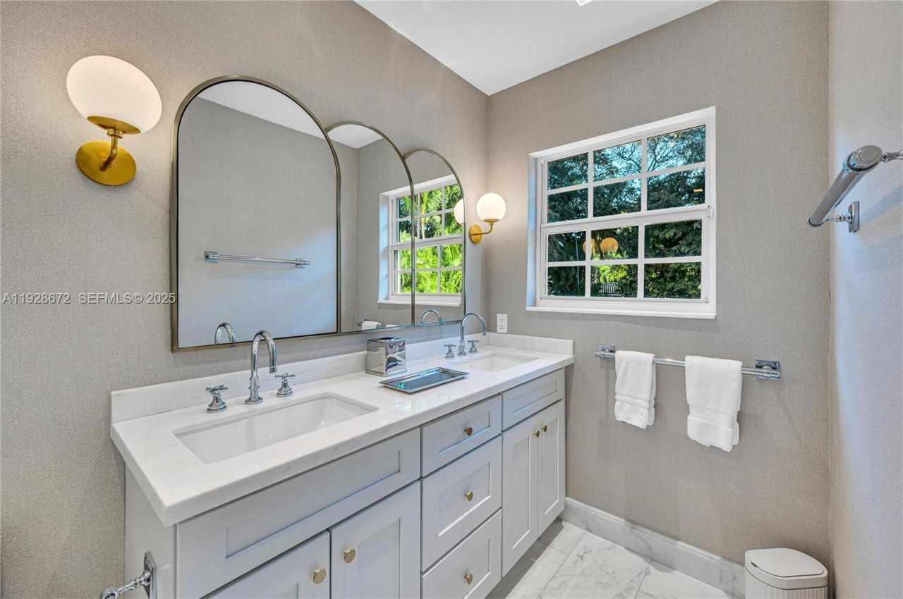 607 Melaleuca Ln, Miami, FL 33137 Photo