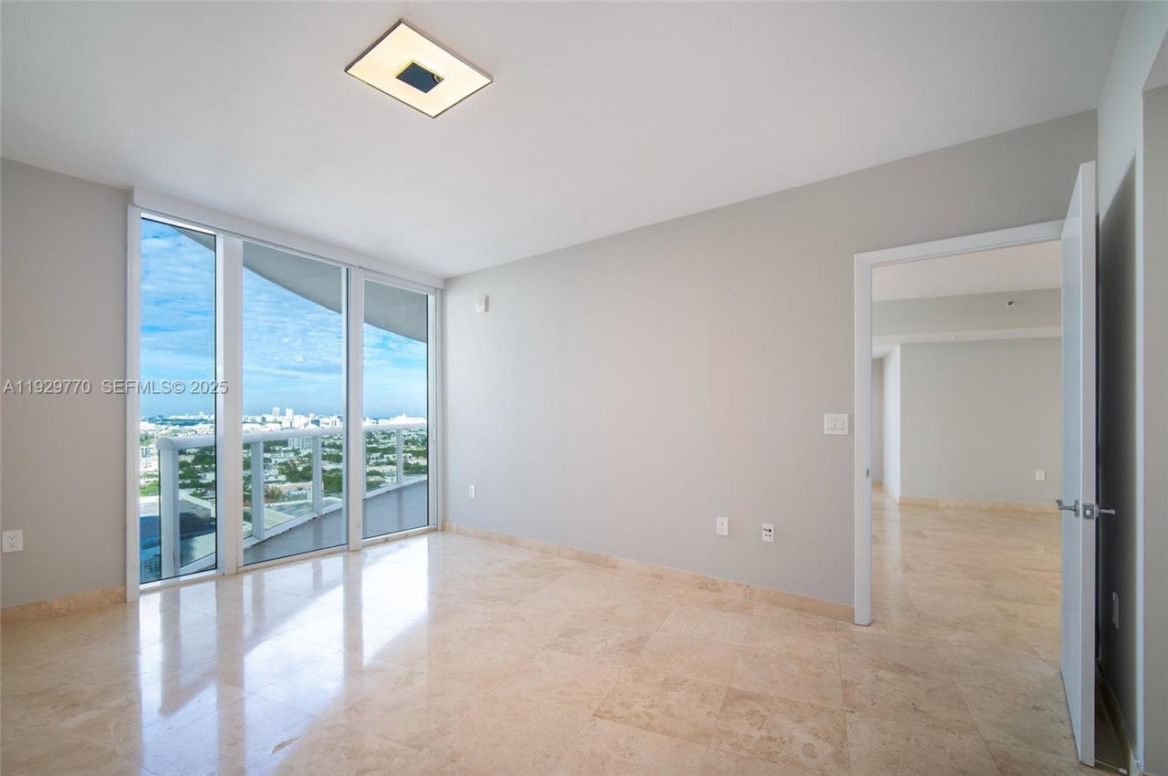 400 Alton Rd, Unit 2309, Miami Beach, FL 33139 Photo
