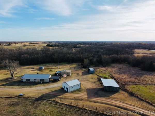 2015 S 14th Street , Okemah, OK 74859