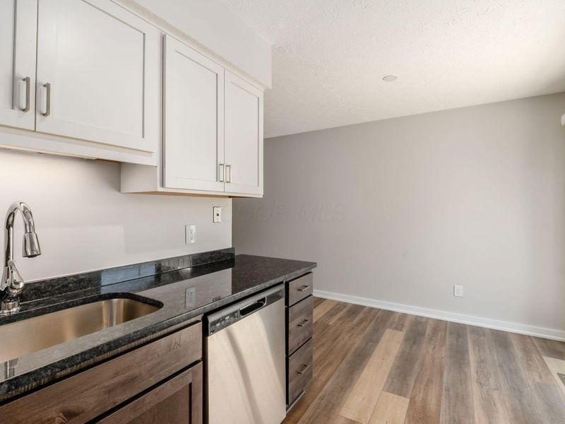 410 Edinburgh Road, Unit 410, Dublin, OH 43017 Photo 11