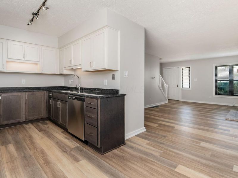 410 Edinburgh Road, Unit 410, Dublin, OH 43017 Photo 7