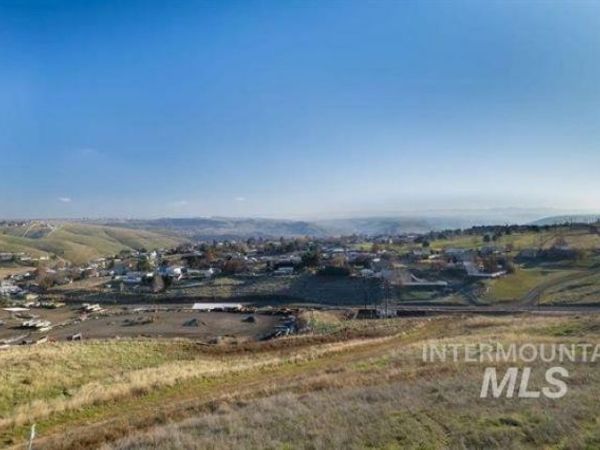 2662 S Slope Lane, Clarkston, WA 99403