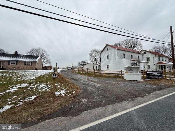 937 MAIN STREET, MOHRSVILLE, PA 19541