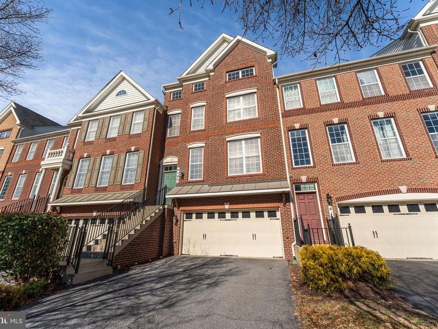 4105 Chariot Way, Upper Marlboro, MD 20772 Main Photo