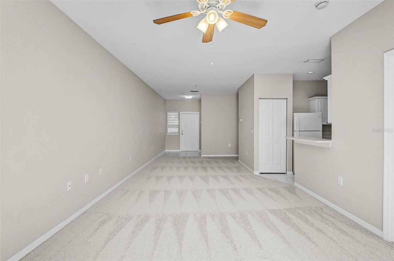 3958 Mediterranea Circle, Unit 411, Sarasota, FL 34233 Photo