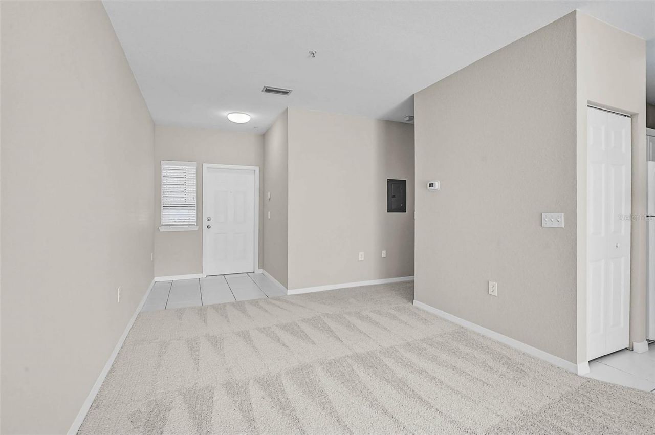 3958 Mediterranea Circle, Unit 411, Sarasota, FL 34233 Photo
