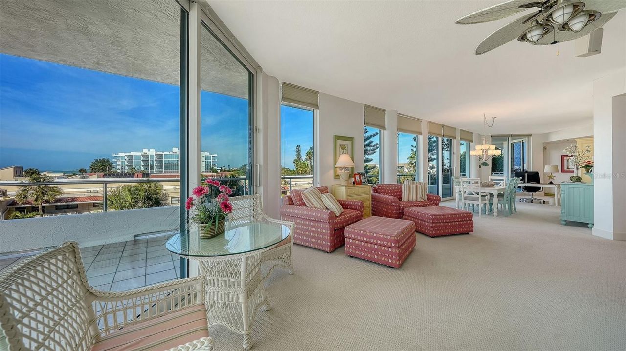 4561 Gulf Of Mexico Drive, Unit 202, Longboat Key, FL 34228 Photo