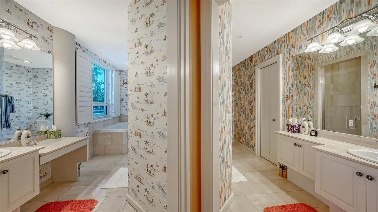 4561 Gulf Of Mexico Drive, Unit 202, Longboat Key, FL 34228 Photo