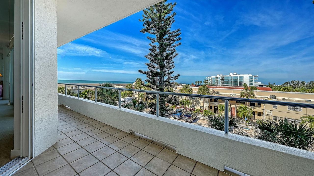 4561 Gulf Of Mexico Drive, Unit 202, Longboat Key, FL 34228 Photo