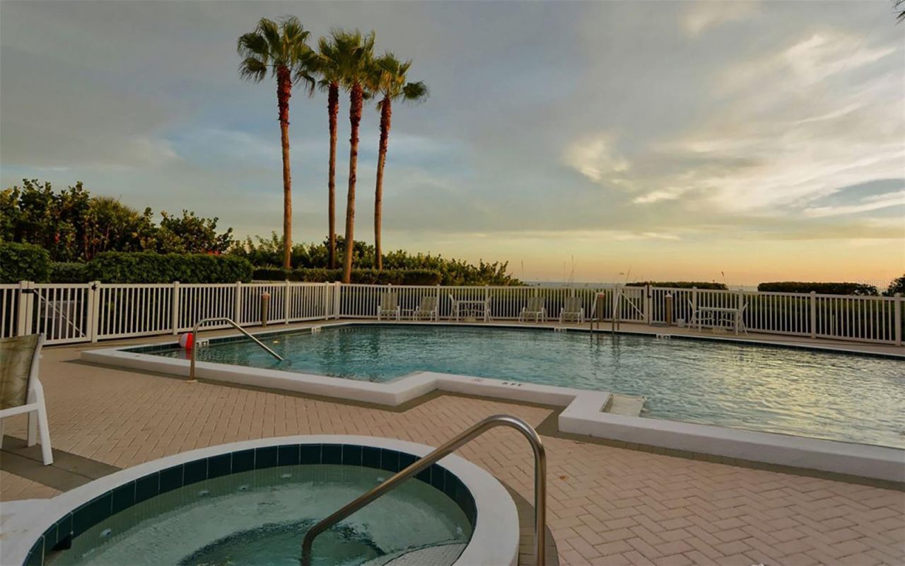 4561 Gulf Of Mexico Drive, Unit 202, Longboat Key, FL 34228 Photo