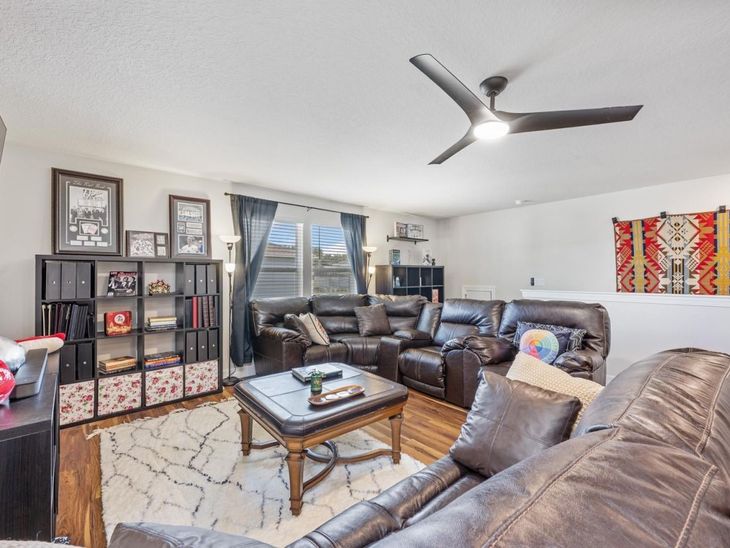 2713 Hilltop Loop, Apopka, FL 32712