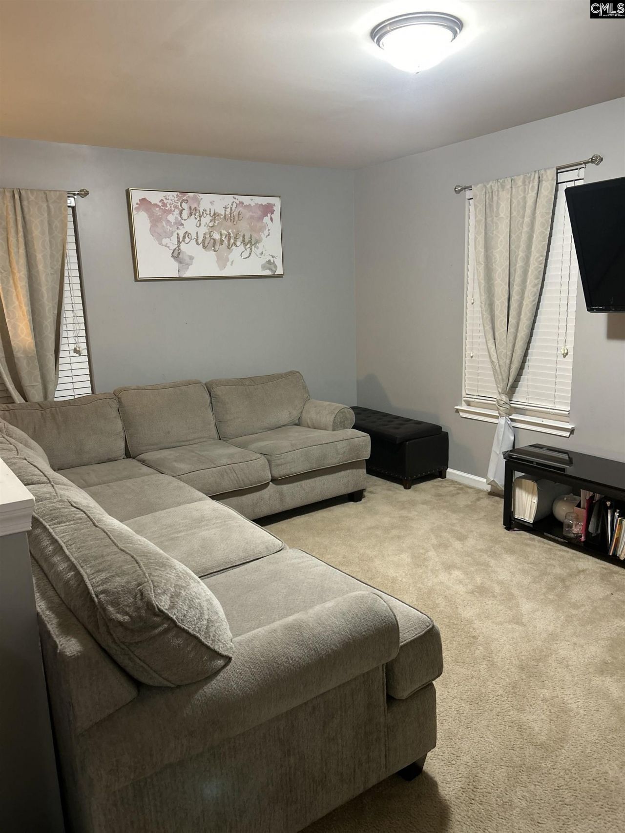 920 Ringbelle Row Photo 9