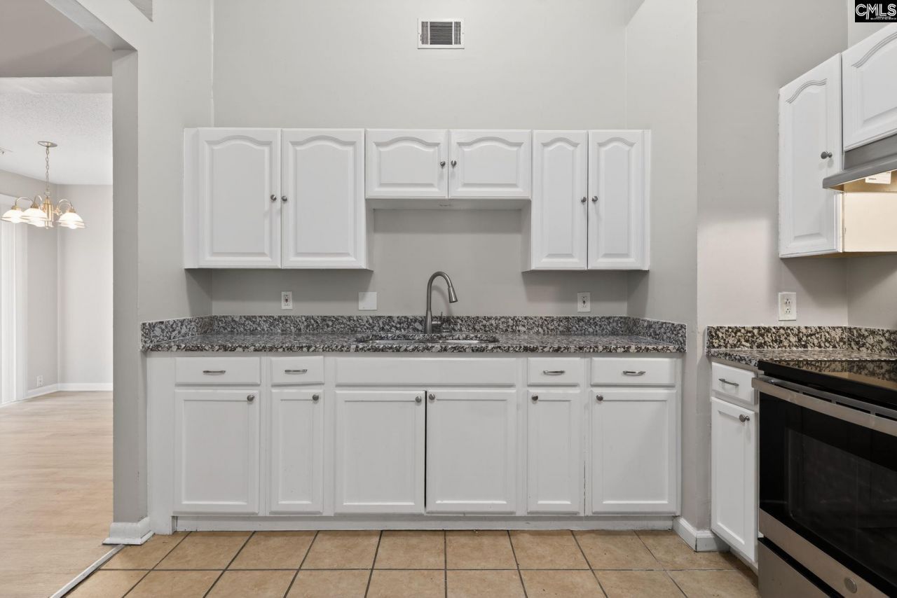 112 Raintree Lane Photo 11