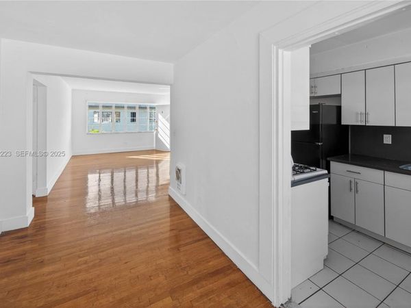 1135 Marseille Dr, Unit 3, Miami Beach, FL 33141