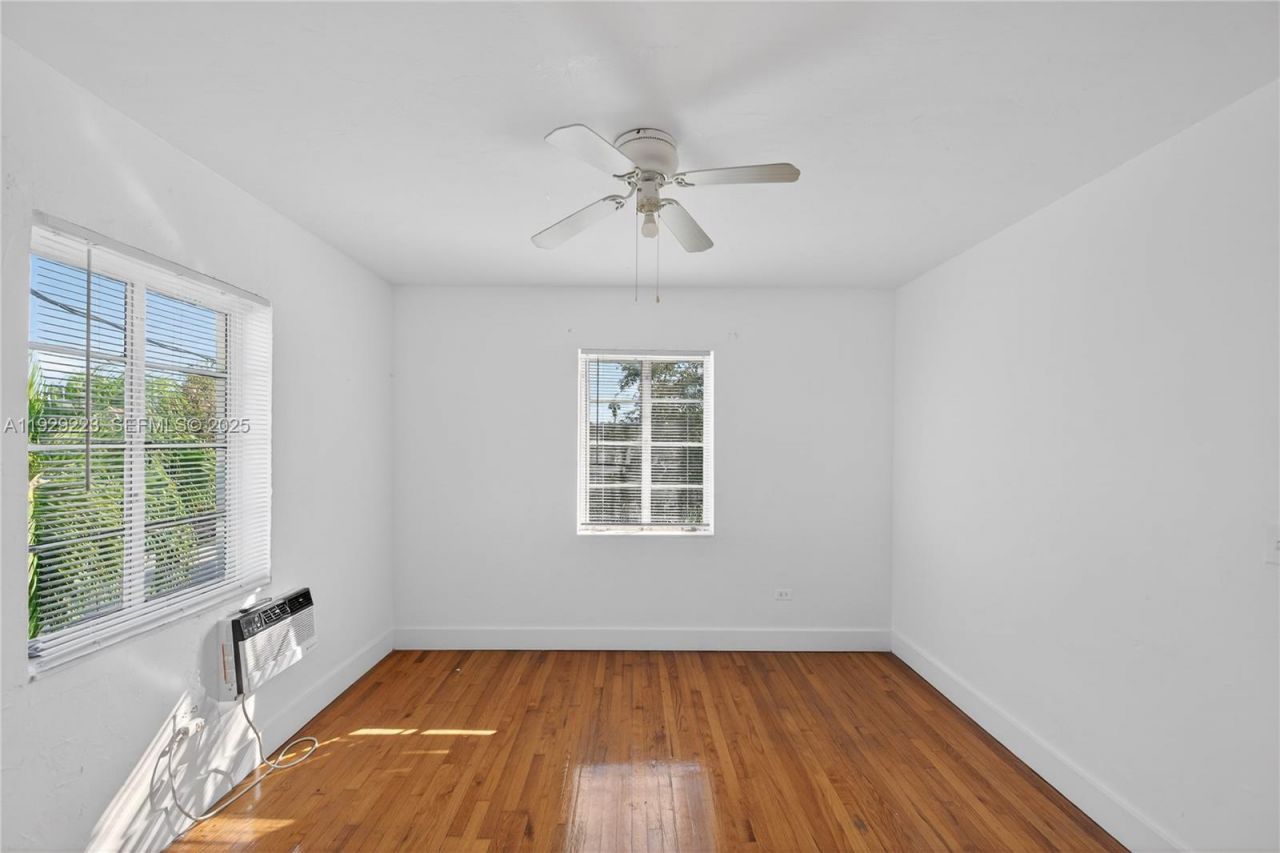 1135 Marseille Dr, Unit 3, Miami Beach, FL 33141 Photo